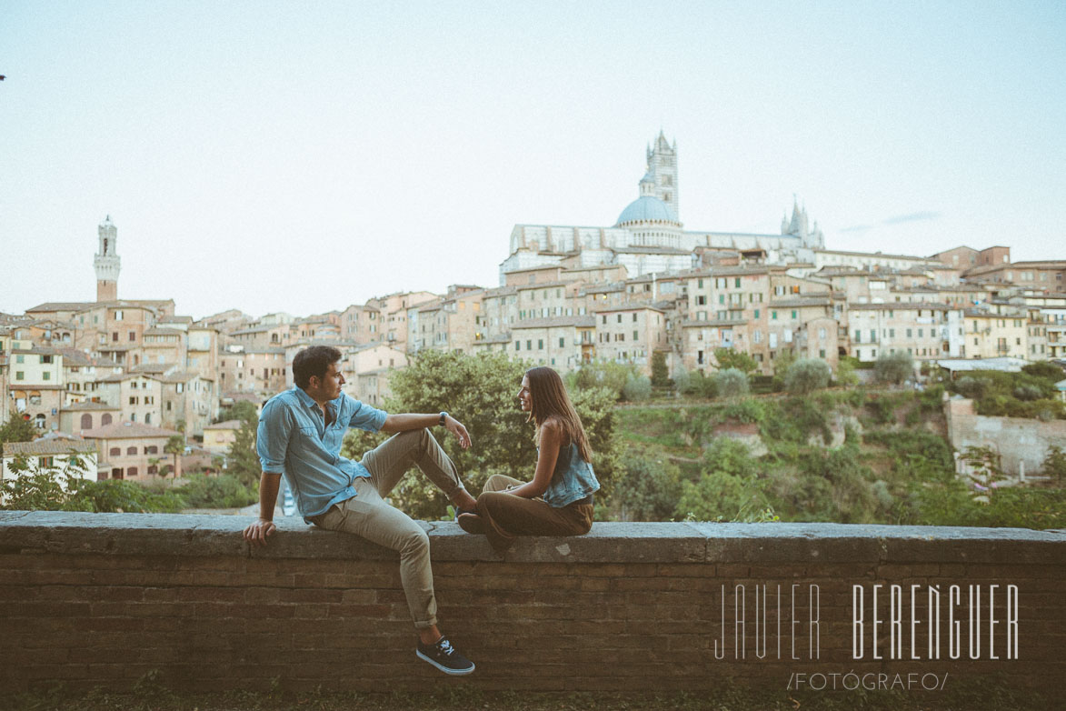 Foto di fotografi di matrimonio a Siena Italia 3