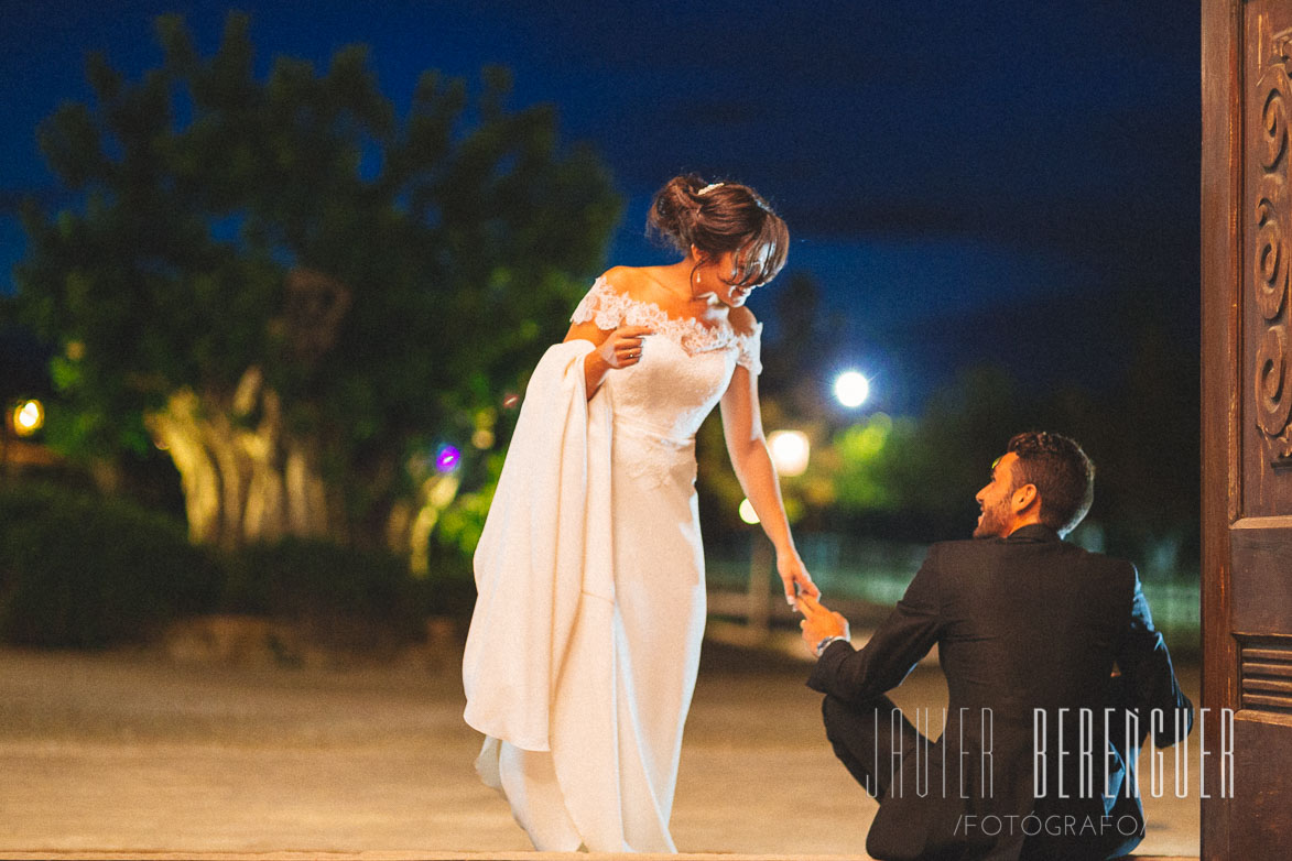 Traje Novia Pepe Botella Encaje y Crepe Boda Yeguada La Gloria