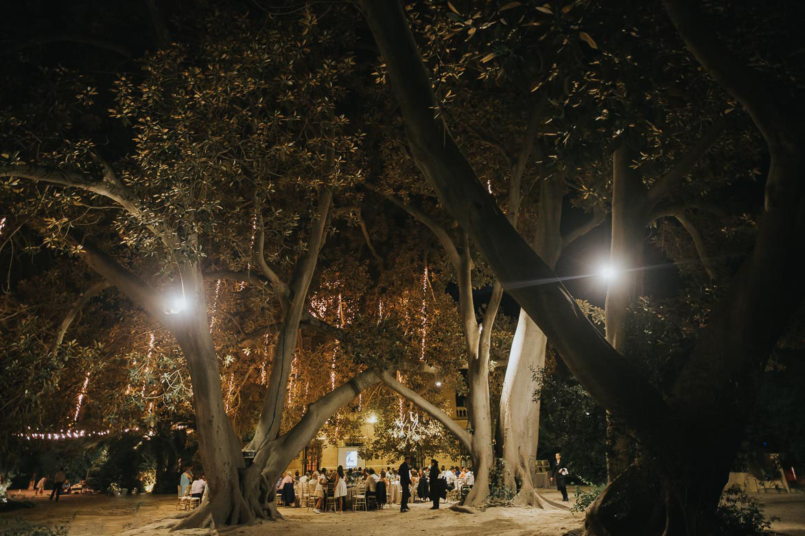 Fotos de Bodas de Noche en Jardines de Abril