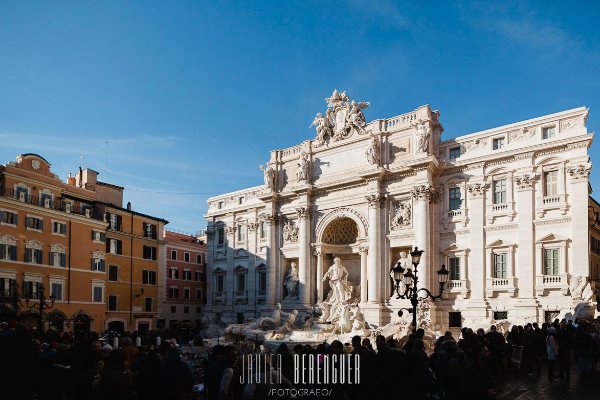 Fontana di Trevi Photo