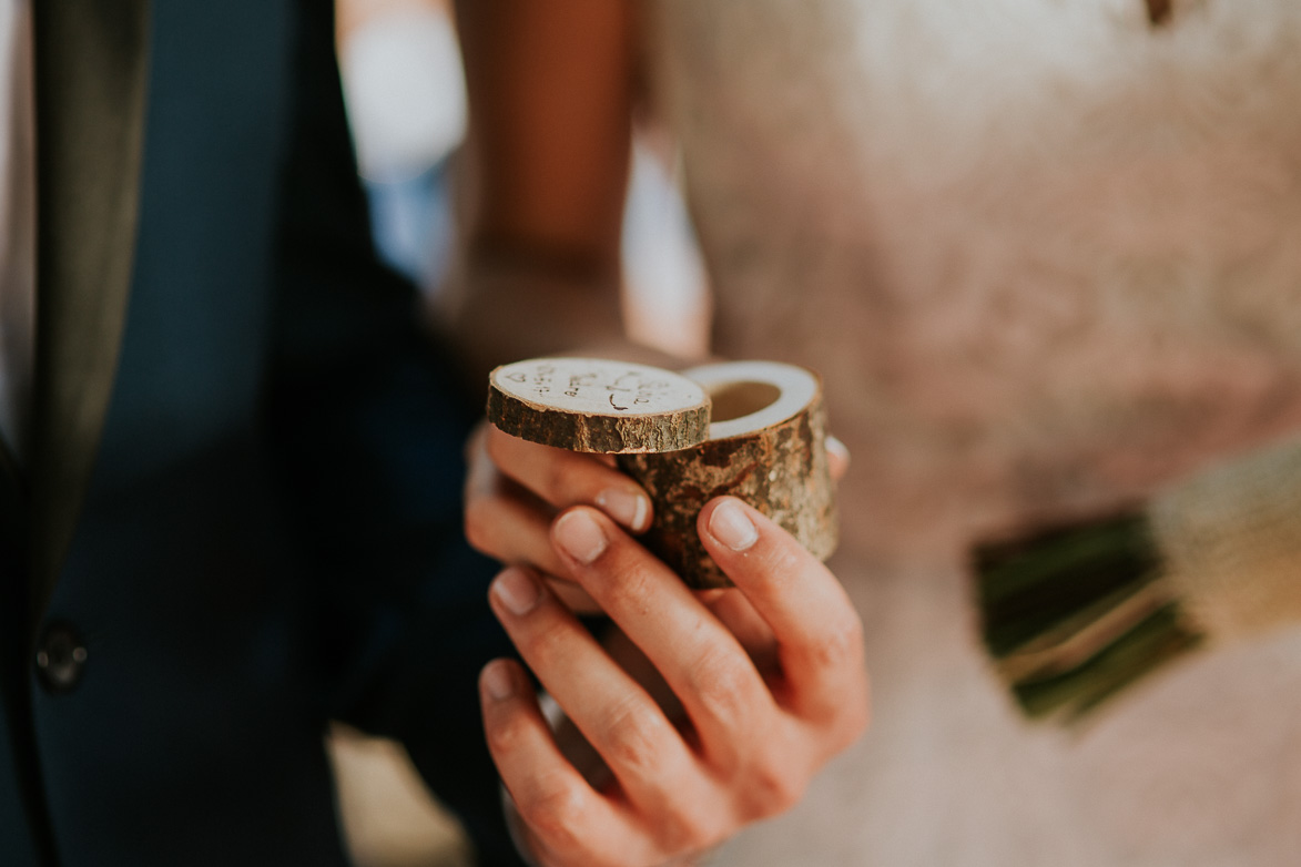 Recipiente Madera para anillos de boda