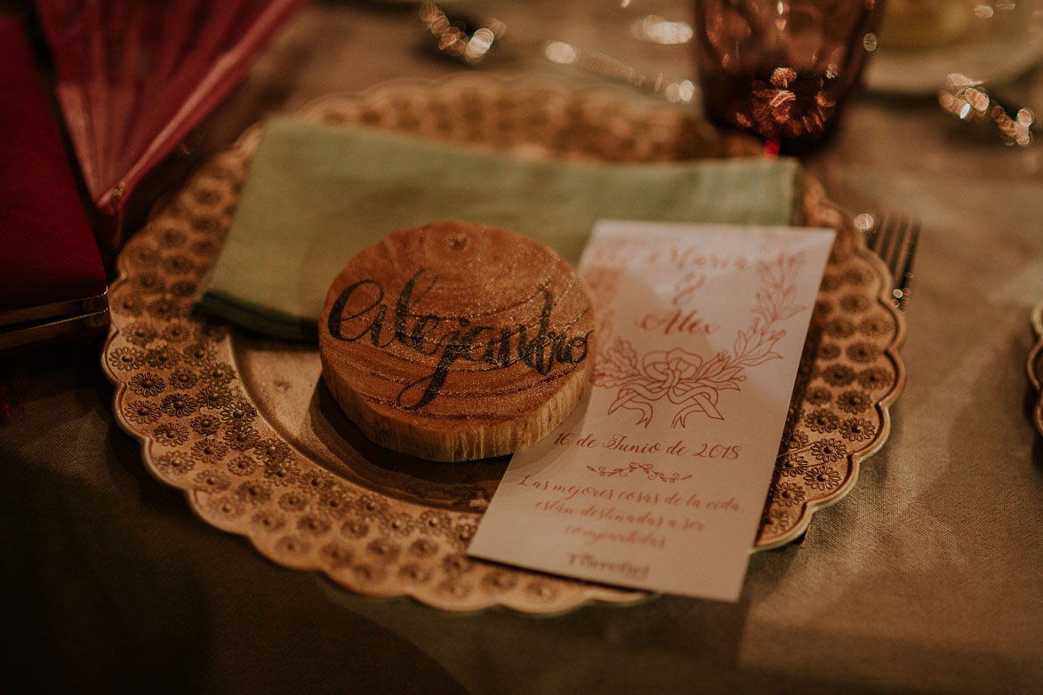 Tacos de Madera con Nombre para Bodas