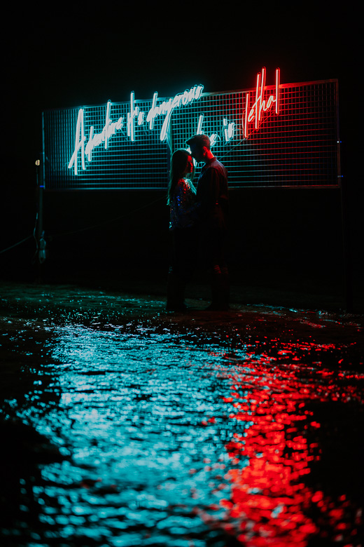 Fotografos de Pre Boda Alicante Neones para Bodas