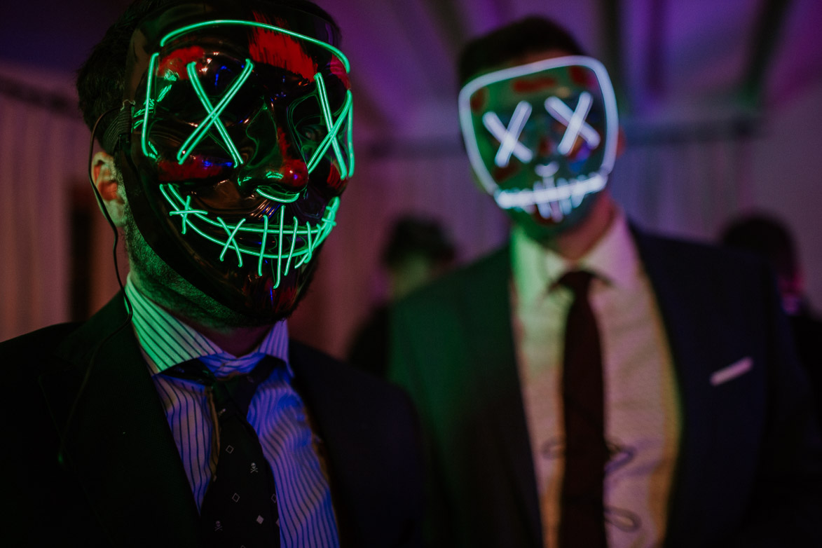 Mascaras para bodas con Neon