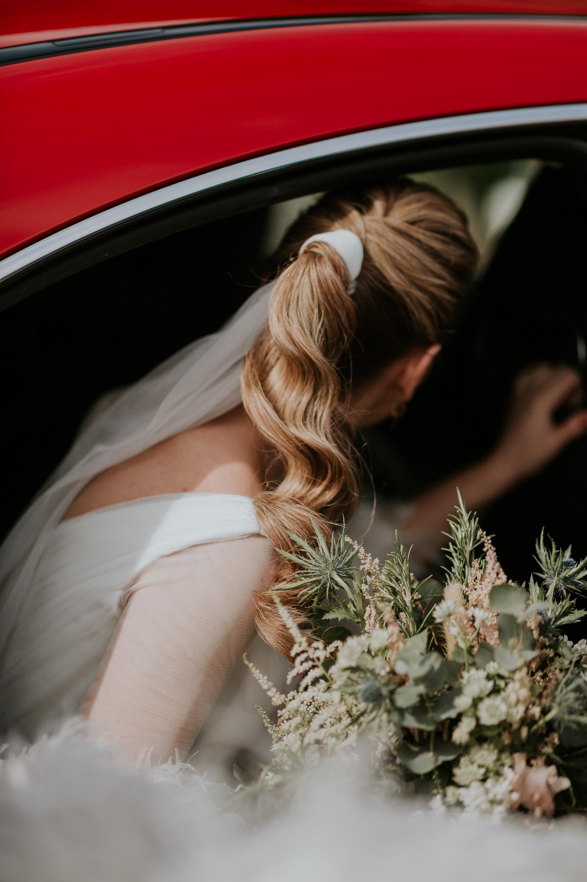 Vestido con Plumas de Rubén Hernández Novias