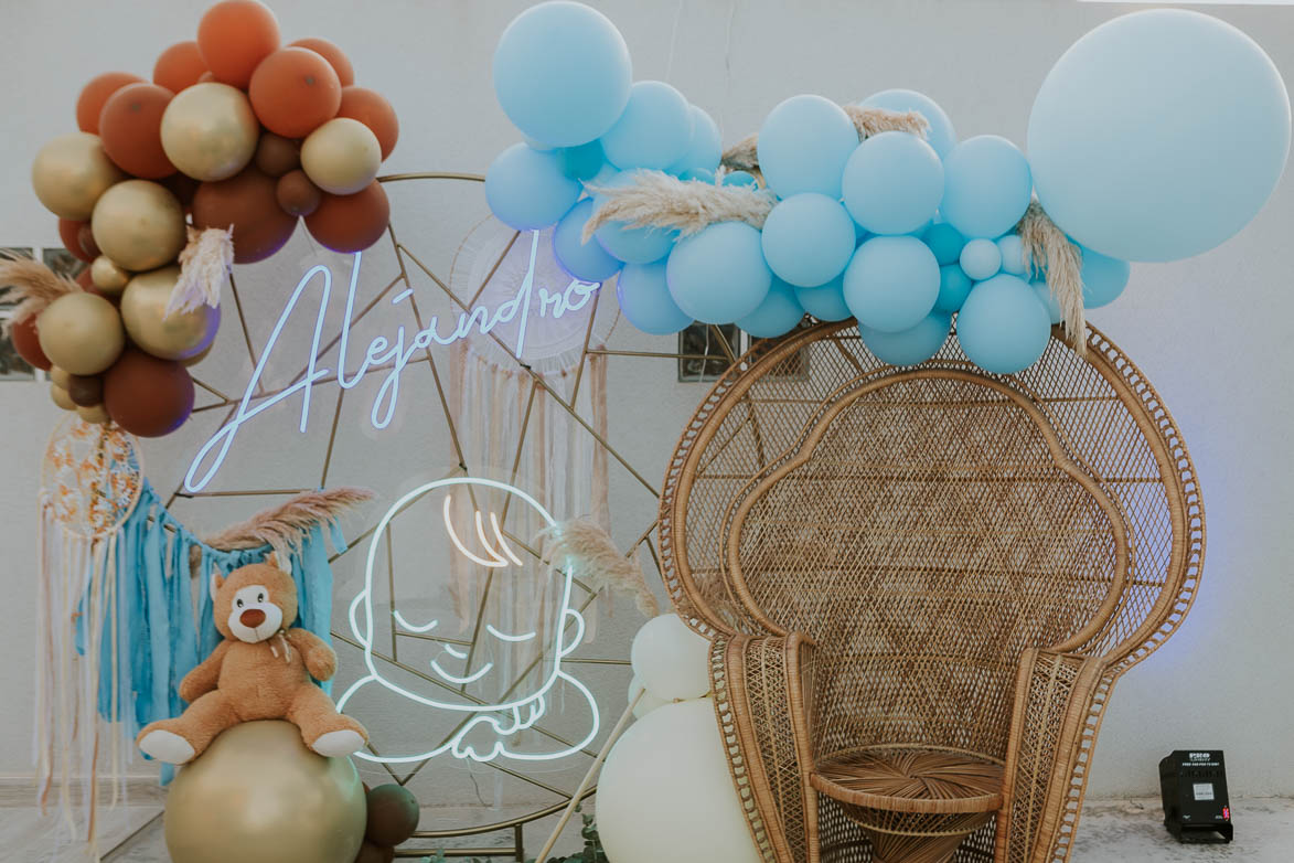 Decoración con Neones para Baby Shower