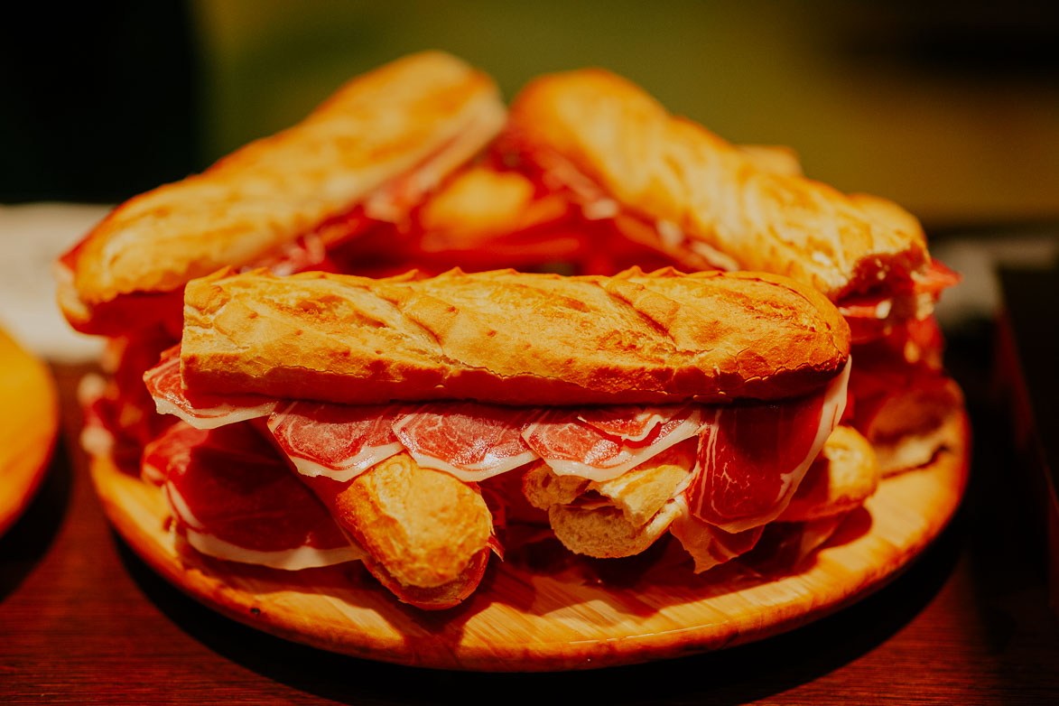 Bocadillos de Jamón Granada