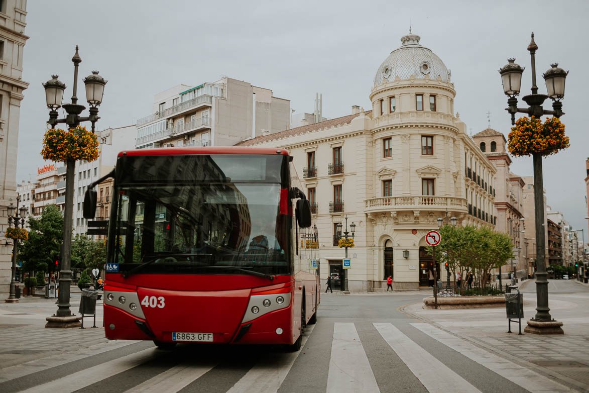 Autobuses Urbanos en Plaza Real Granada