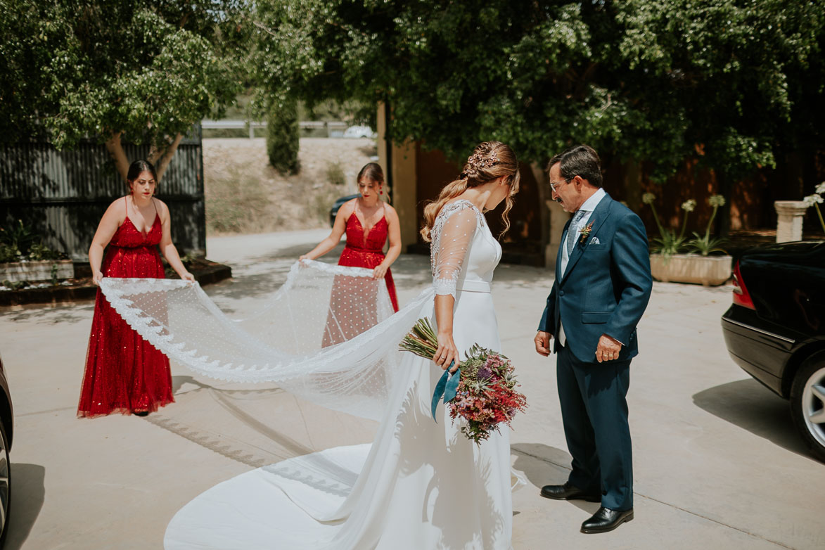 Vestido de Ruben HernandezBodas en Finca Casa Luna Alicante