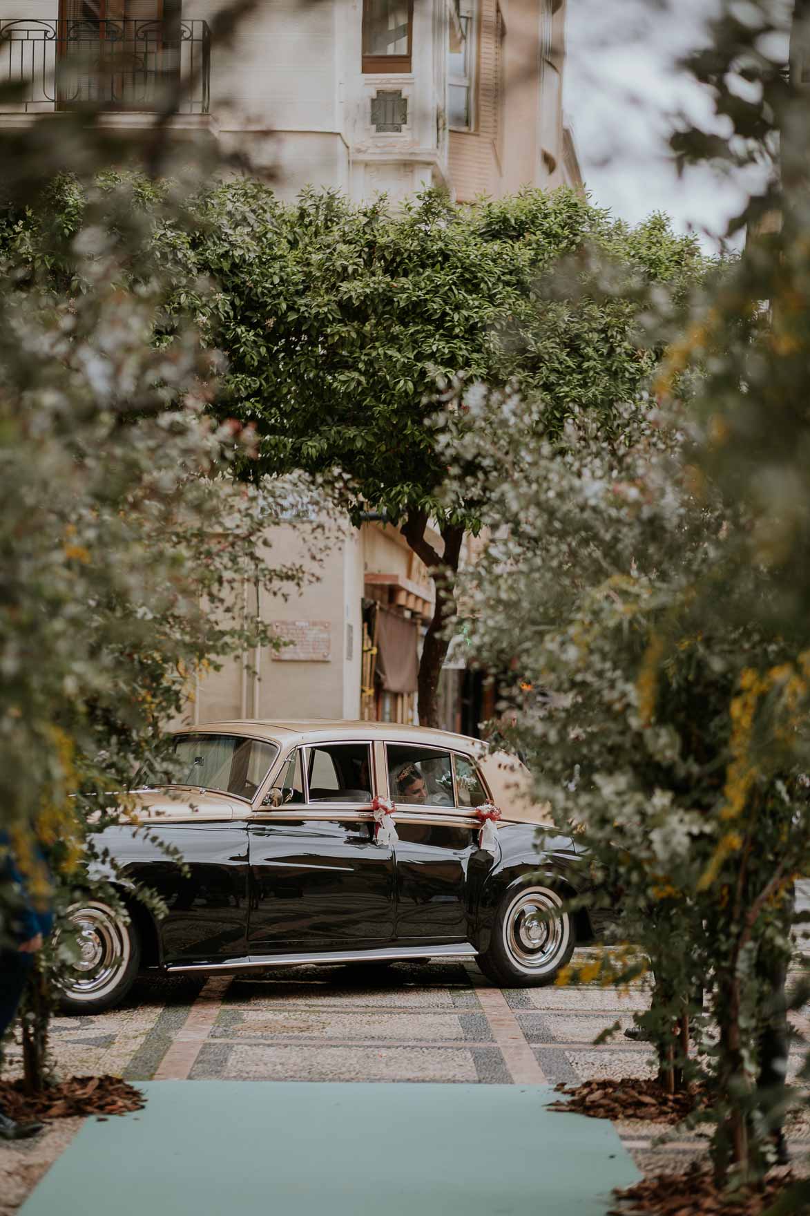 Coche Clásico en Catedral de Murcia