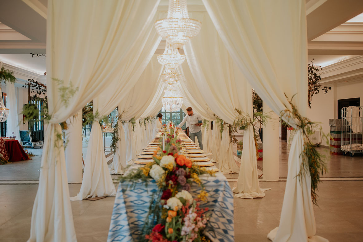 Decoración Boho para bodas con telas