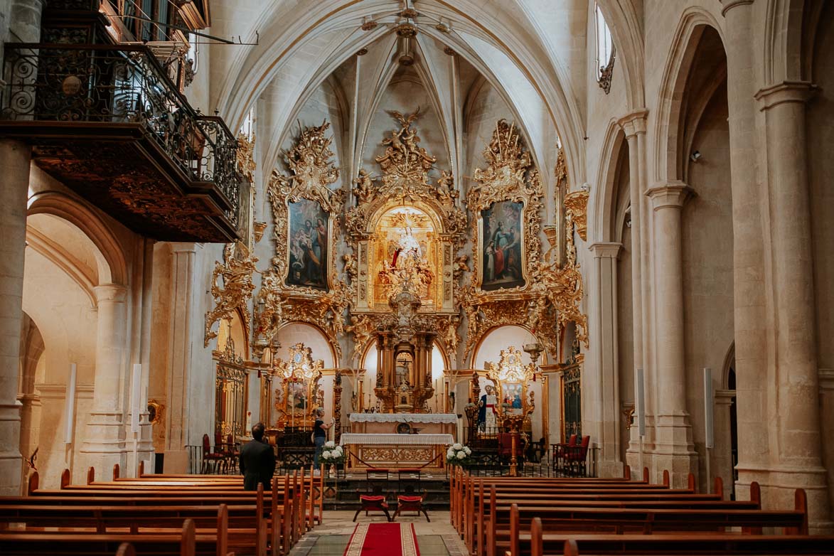 Boda en Basilica de Santa Maria