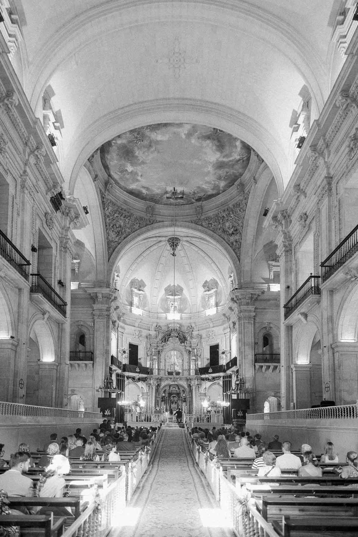 Boda en Basilica de Santa Maria