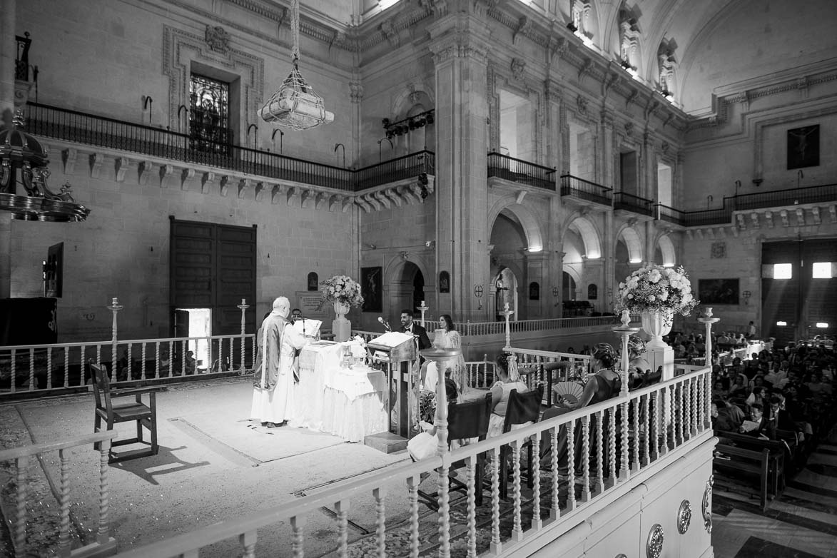 Boda en Basilica de Santa Maria