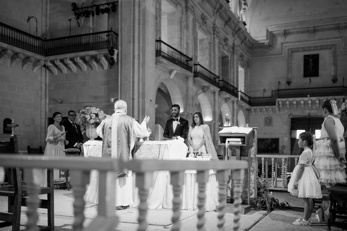 Boda en Basilica de Santa Maria