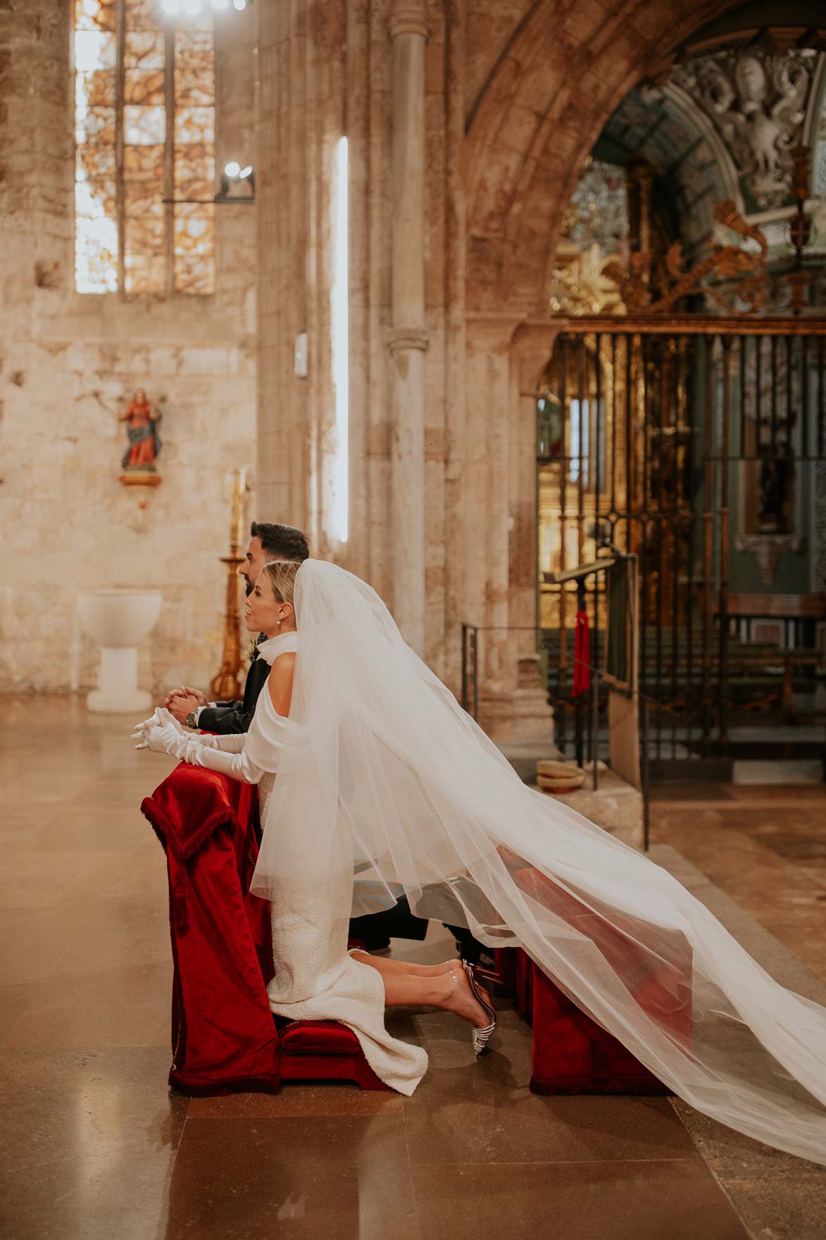 Boda en San Juan del Hospital Telar de Miguel Marti Valencia