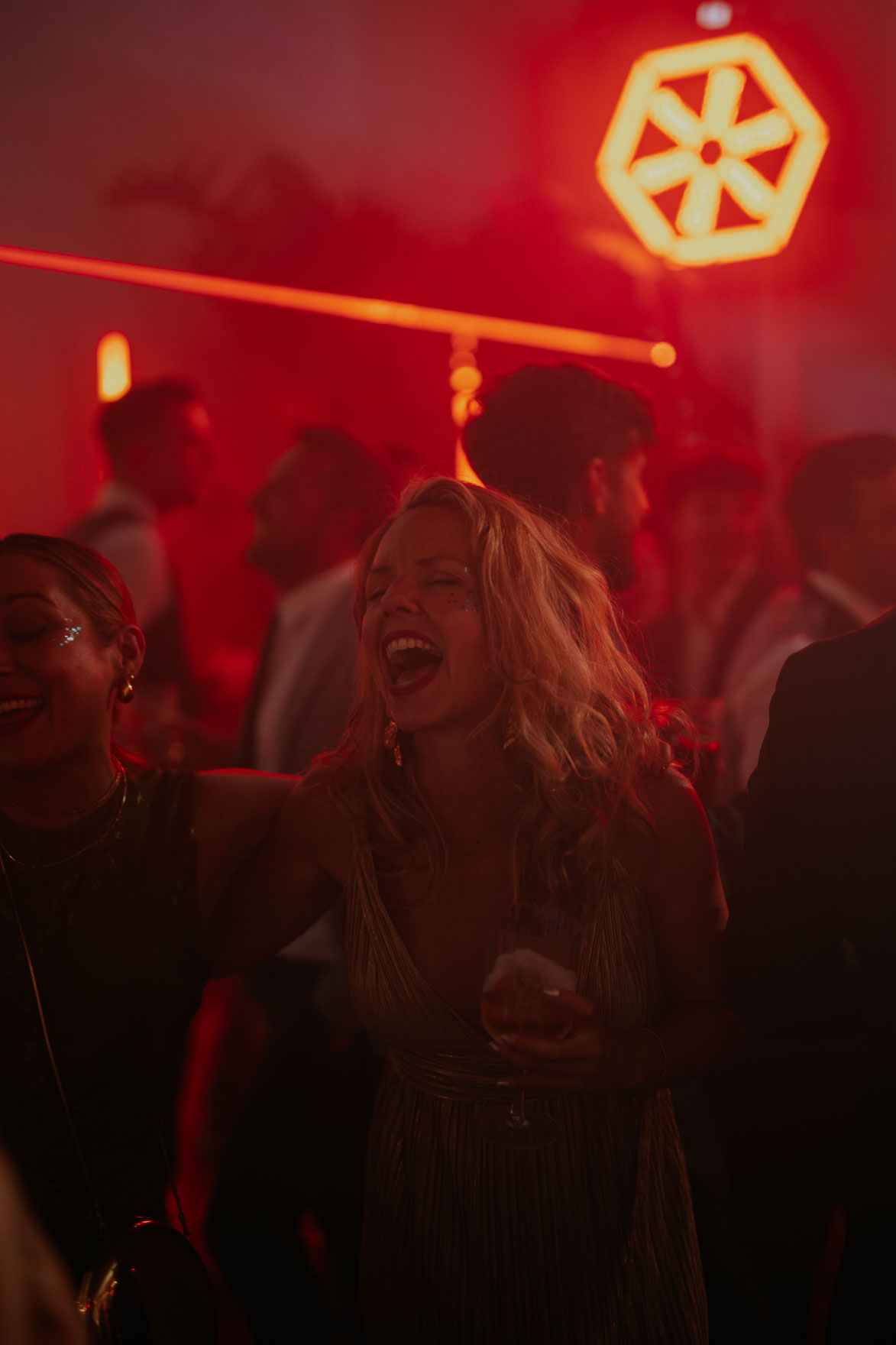Audioled Cabinas y DJ para Bodas
