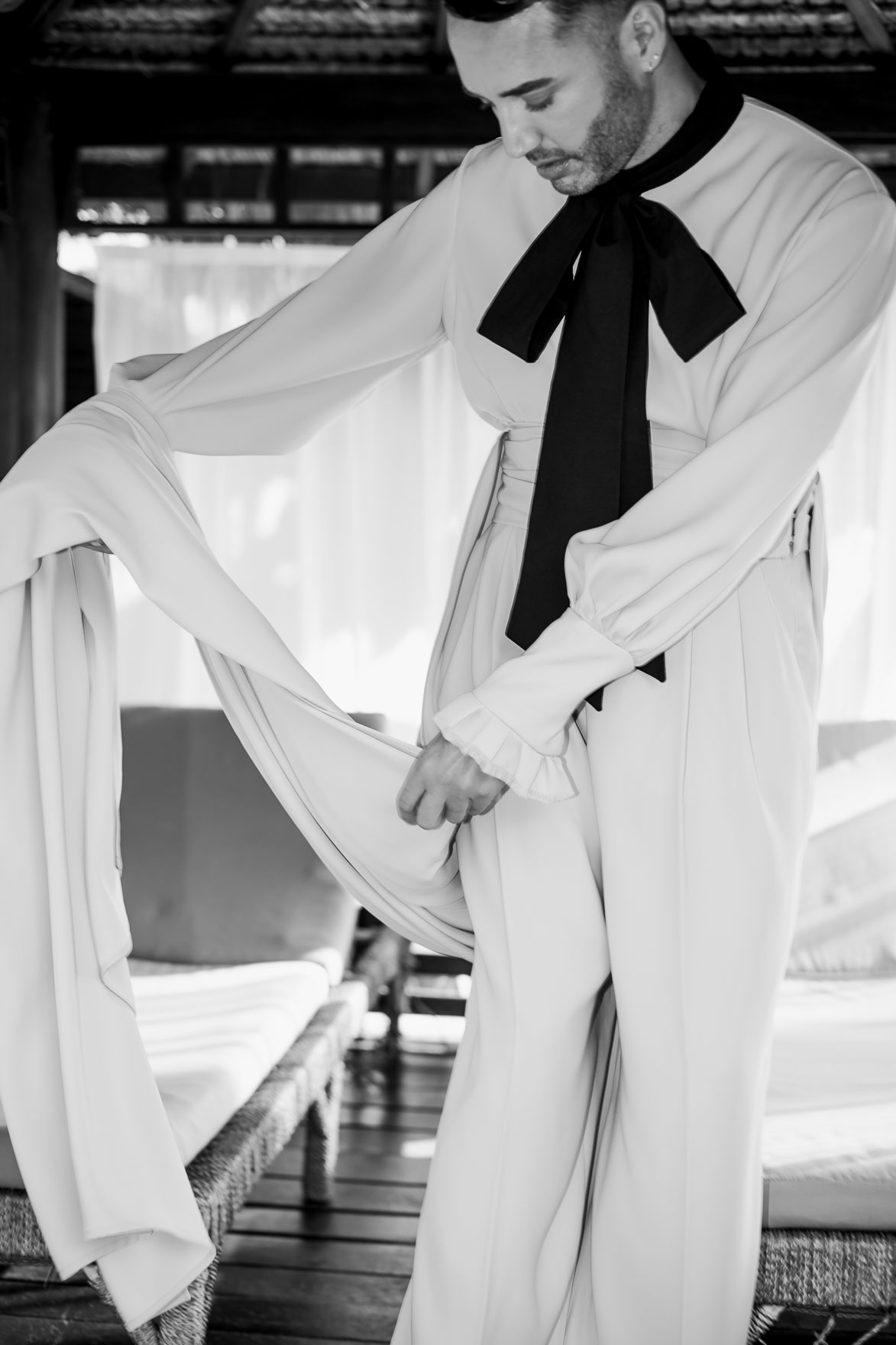 Traje de Novio con Cola por Paco Benavante