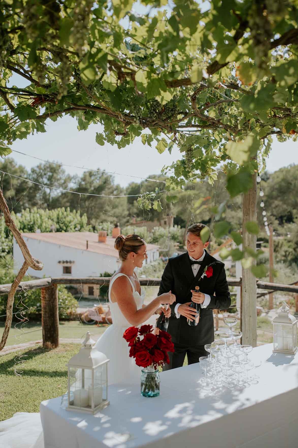 Romantic Masía Wedding Near Sitges
