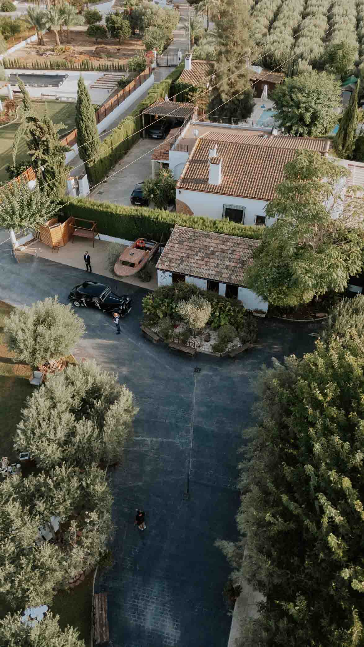 Boda moderna atrevida en Finca La Roscana Elche