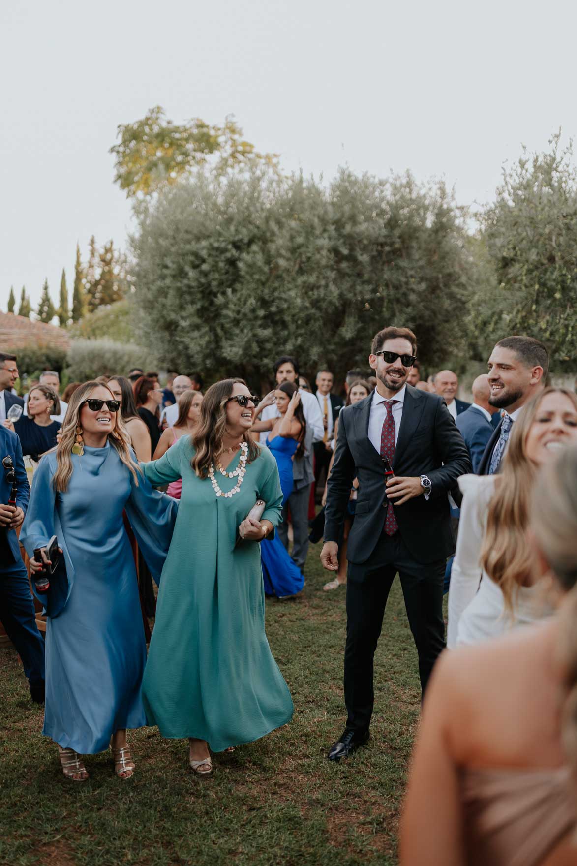 Boda moderna atrevida en Finca La Roscana Elche