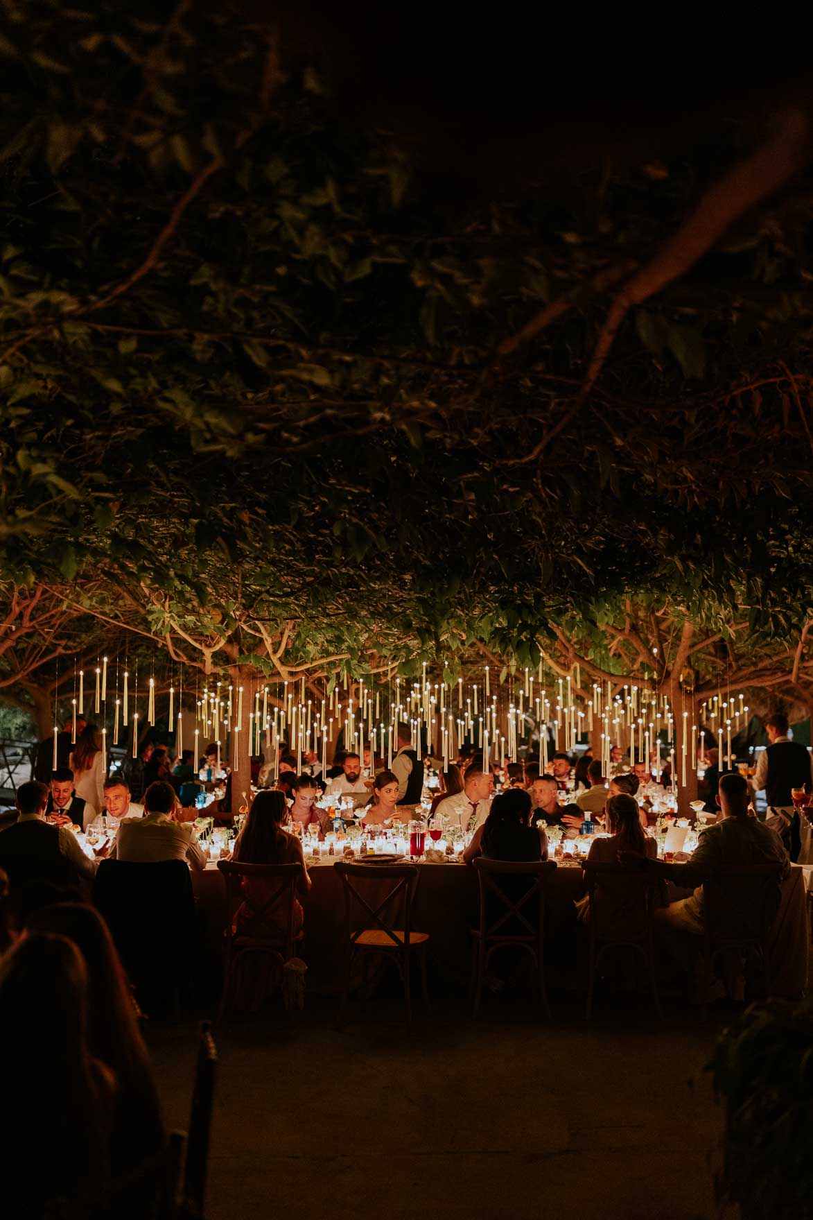 Decoración con velas y telas de Julia Llodra Wedding Planner