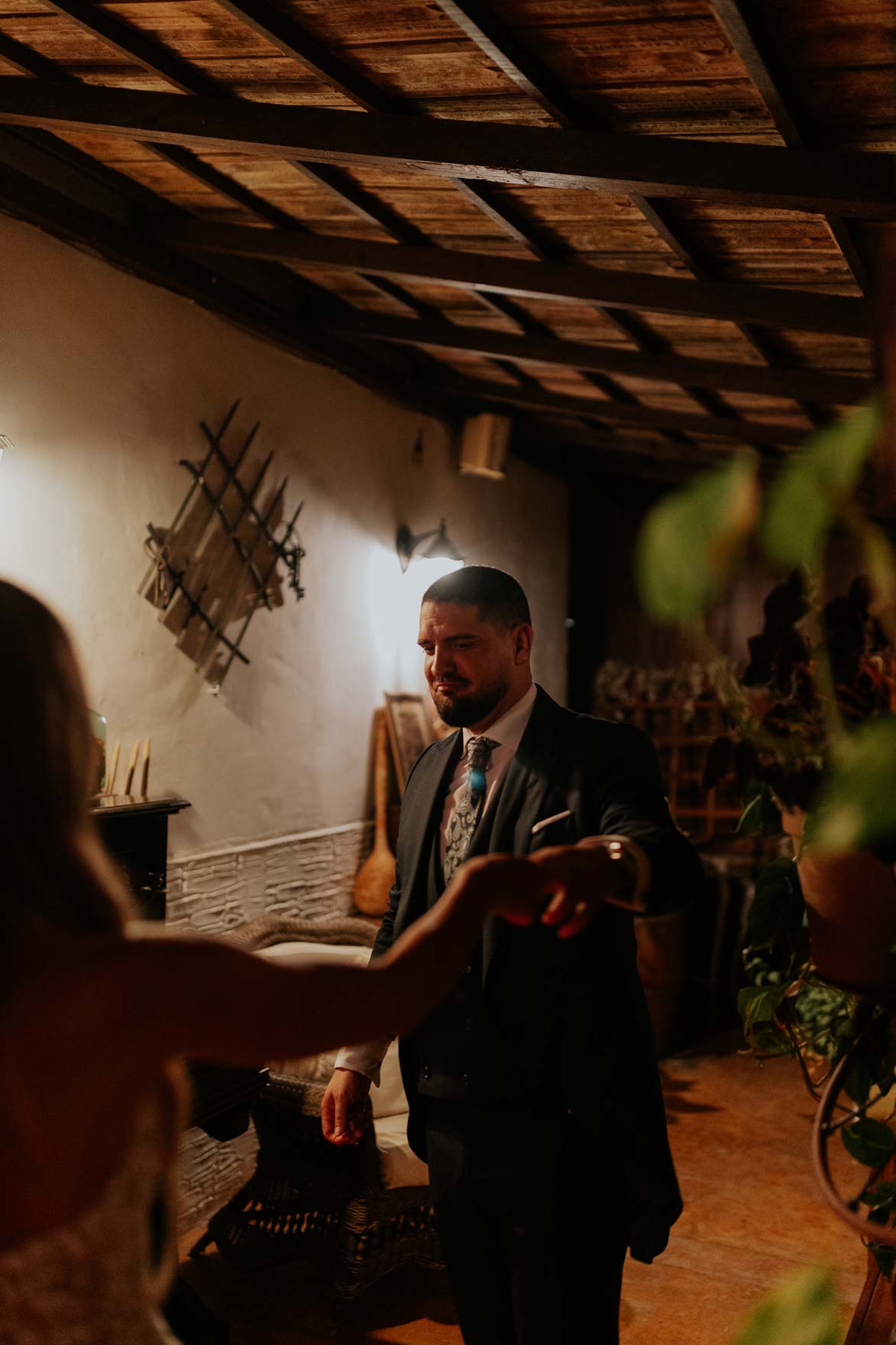 Boda moderna atrevida en Finca La Roscana Elche