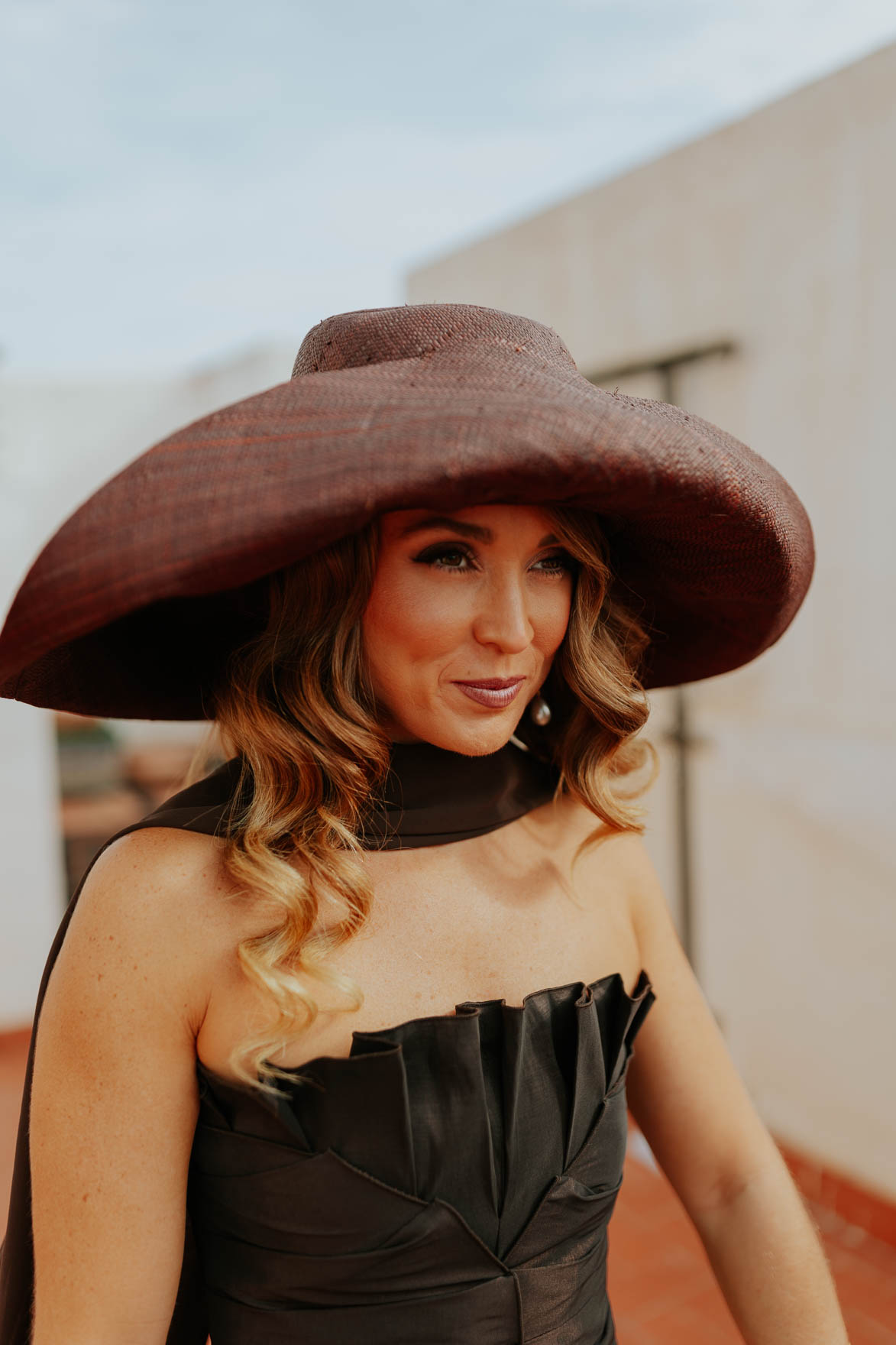 Novias con pamela inspiracion de looks para Bodas