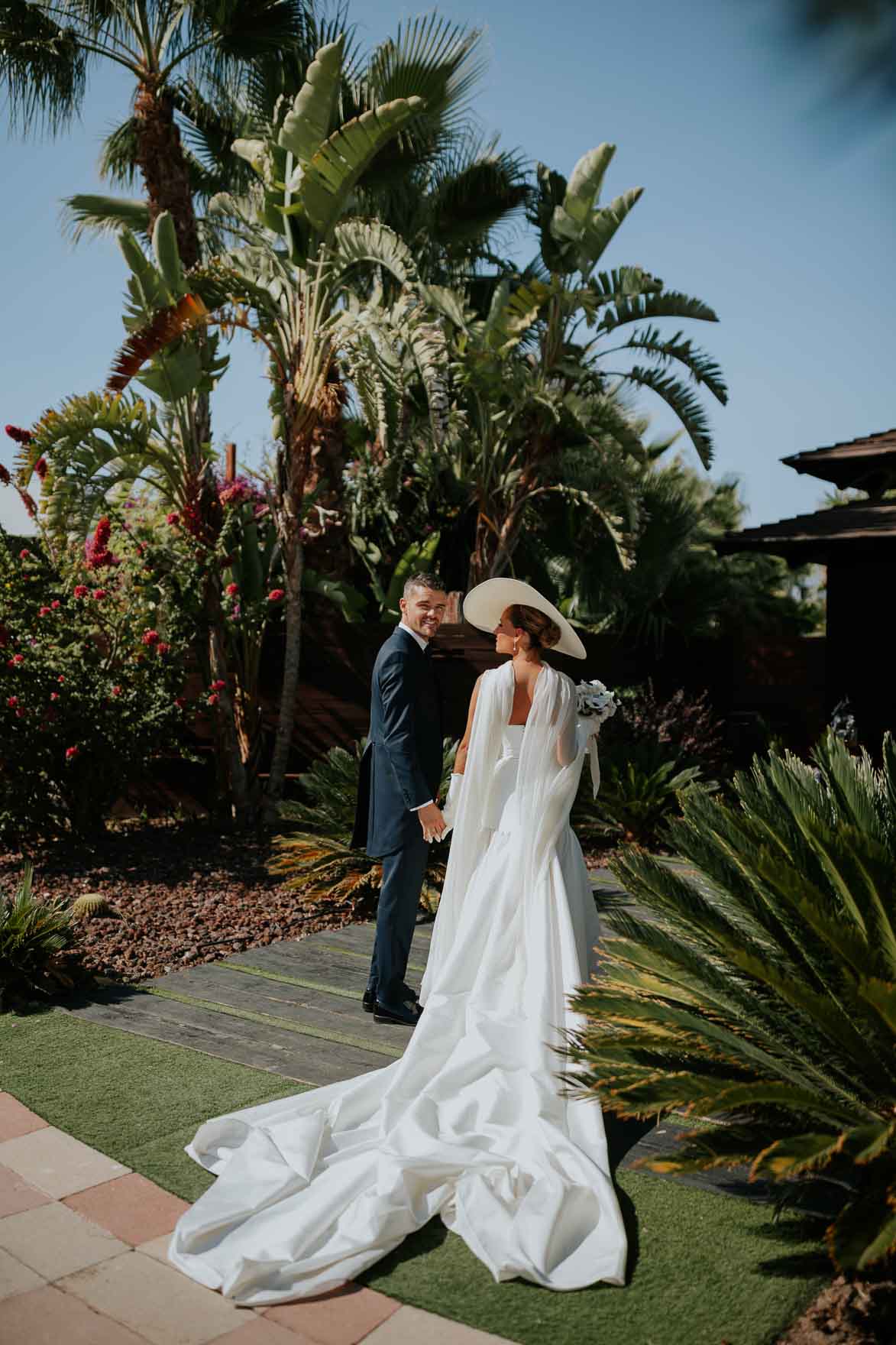 Novias con pamela inspiracion de looks para Bodas