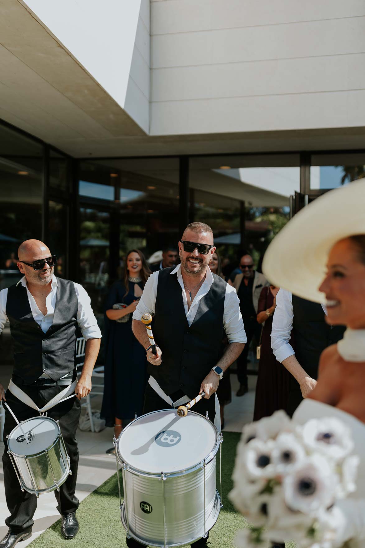 Novias con pamela inspiracion de looks para Bodas