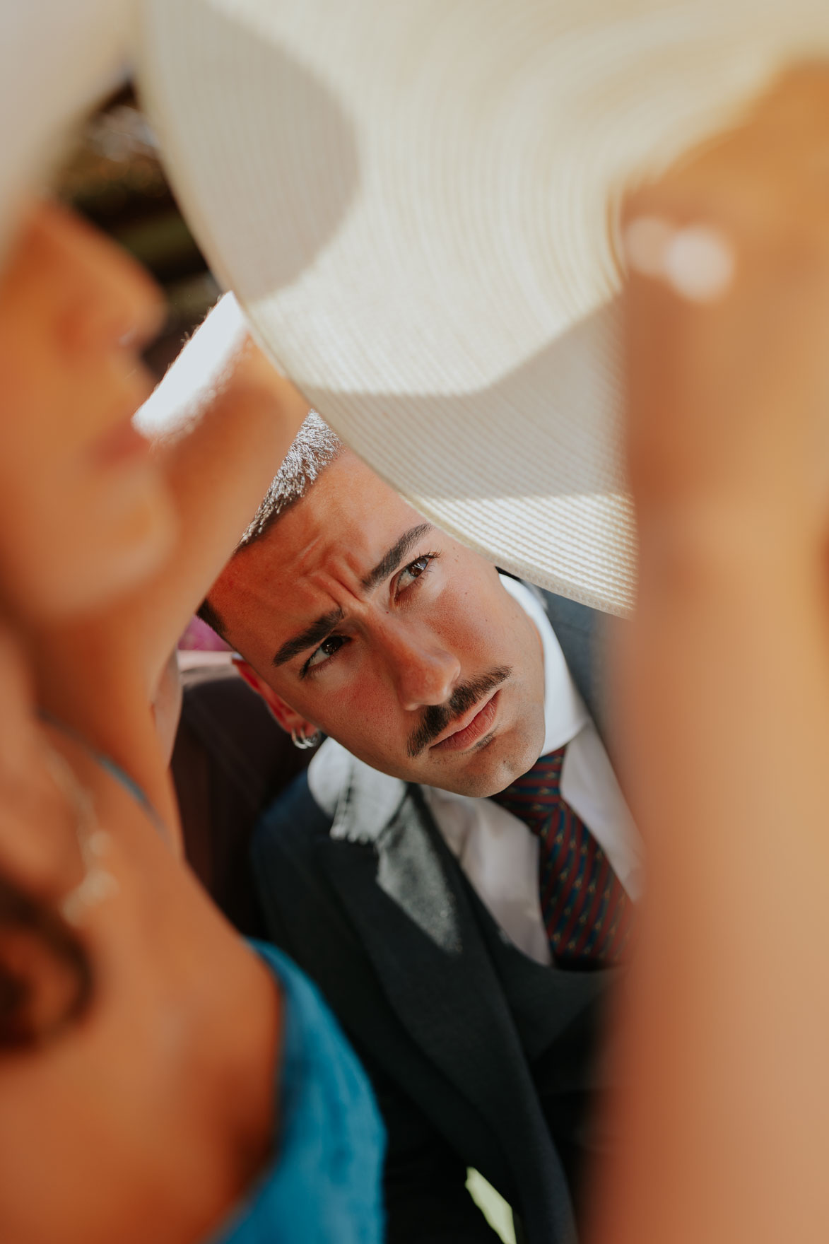 Novias con pamela inspiracion de looks para Bodas