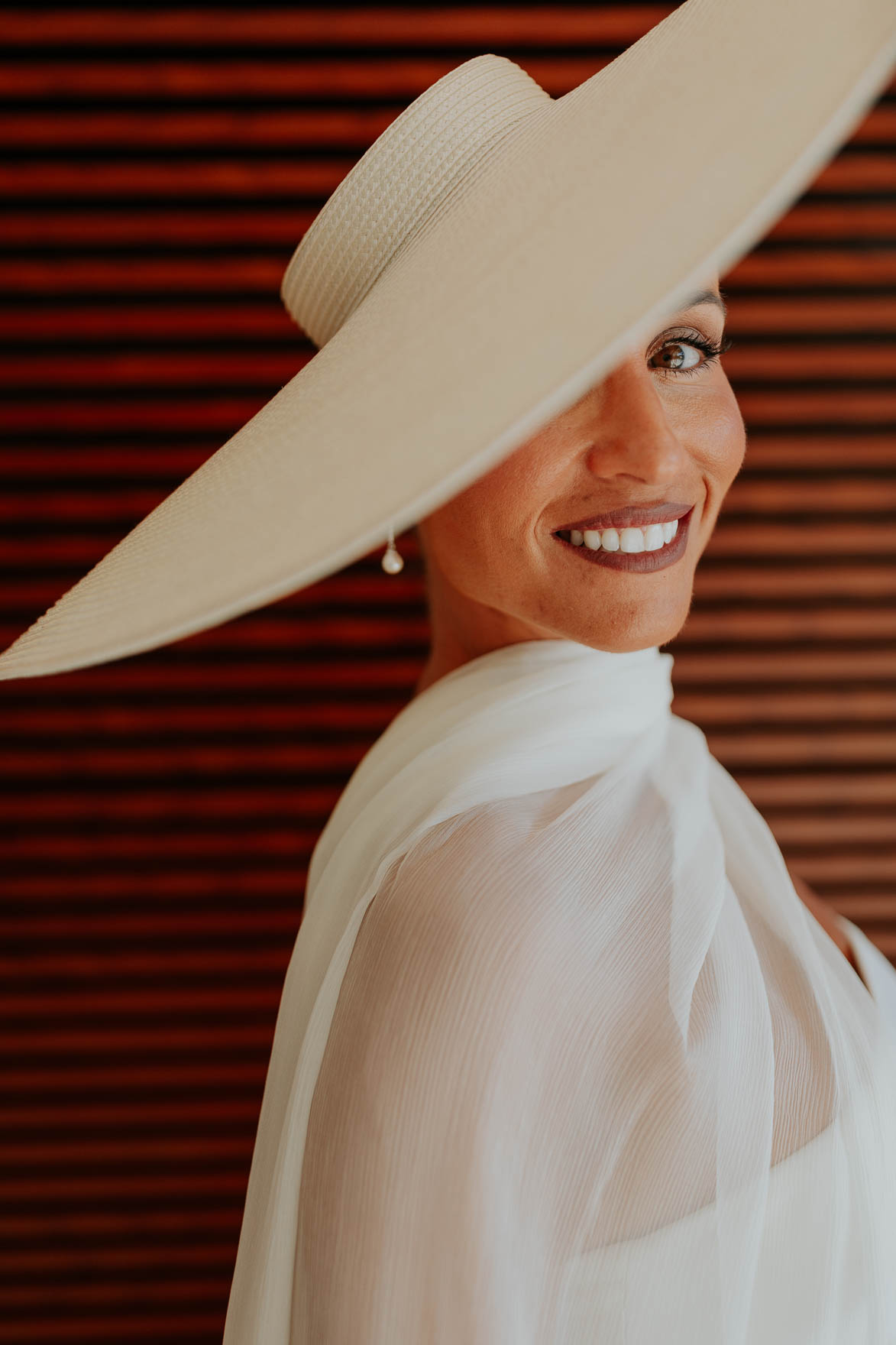 Novias con pamela inspiracion de looks para Bodas