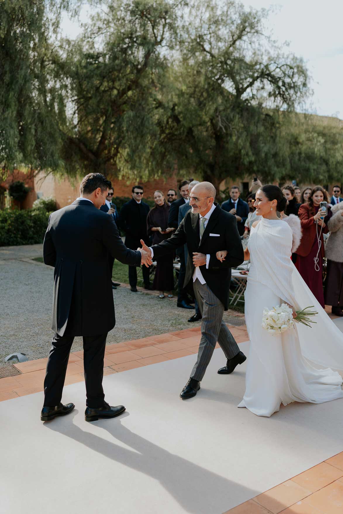 Vestido de novia: Alex Vidal