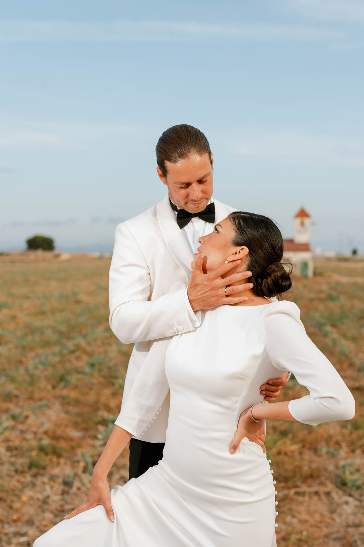 novios estilo editorial boda en Cartagena fotografía profesional boda