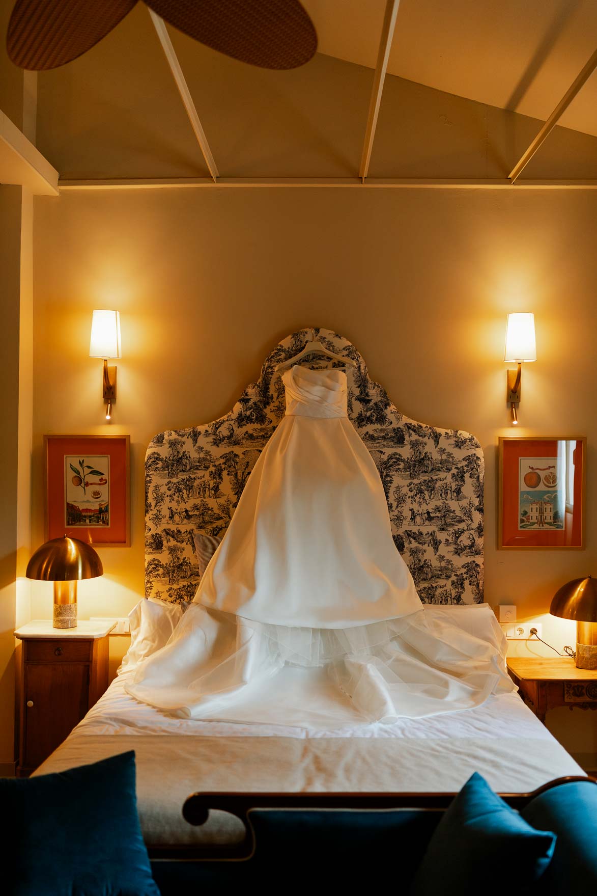El vestido de Rosa Clará y el estilo de los novios